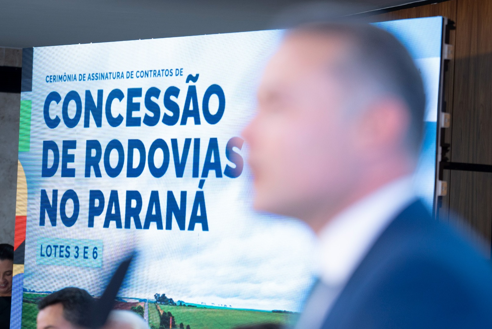 28/04/25 - Assinatura do contrato do Lote 3 e 6 do Paraná