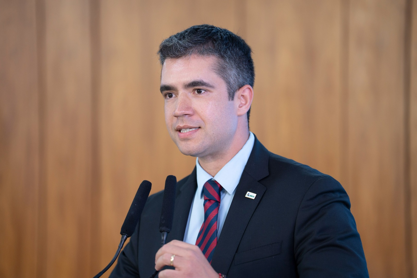 28/04/25 - Assinatura do contrato do Lote 3 e 6 do Paraná