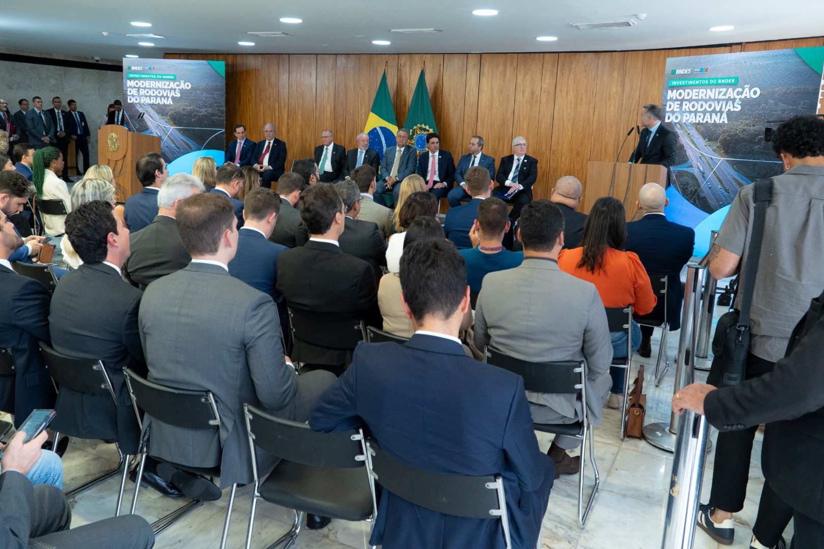 29/01/25 - Cerimônia de Anúncio do Financiamento do BNDS à Concessionária EPR Litoral Pioneiro