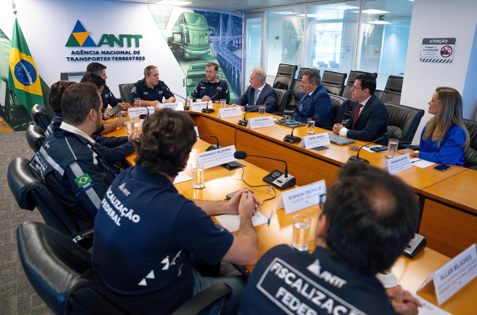 14/02/25 - Assinutura do Contrato de Concessão da BR 262 MG