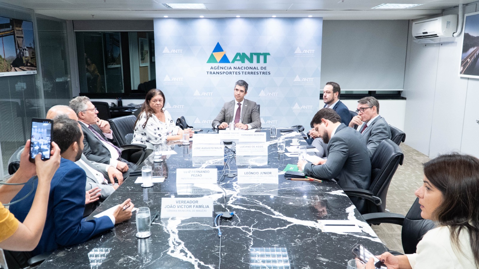 20/05/2025 - Reunião DG ANTT Dep Fed Laura Carneiro - PSD-RJ