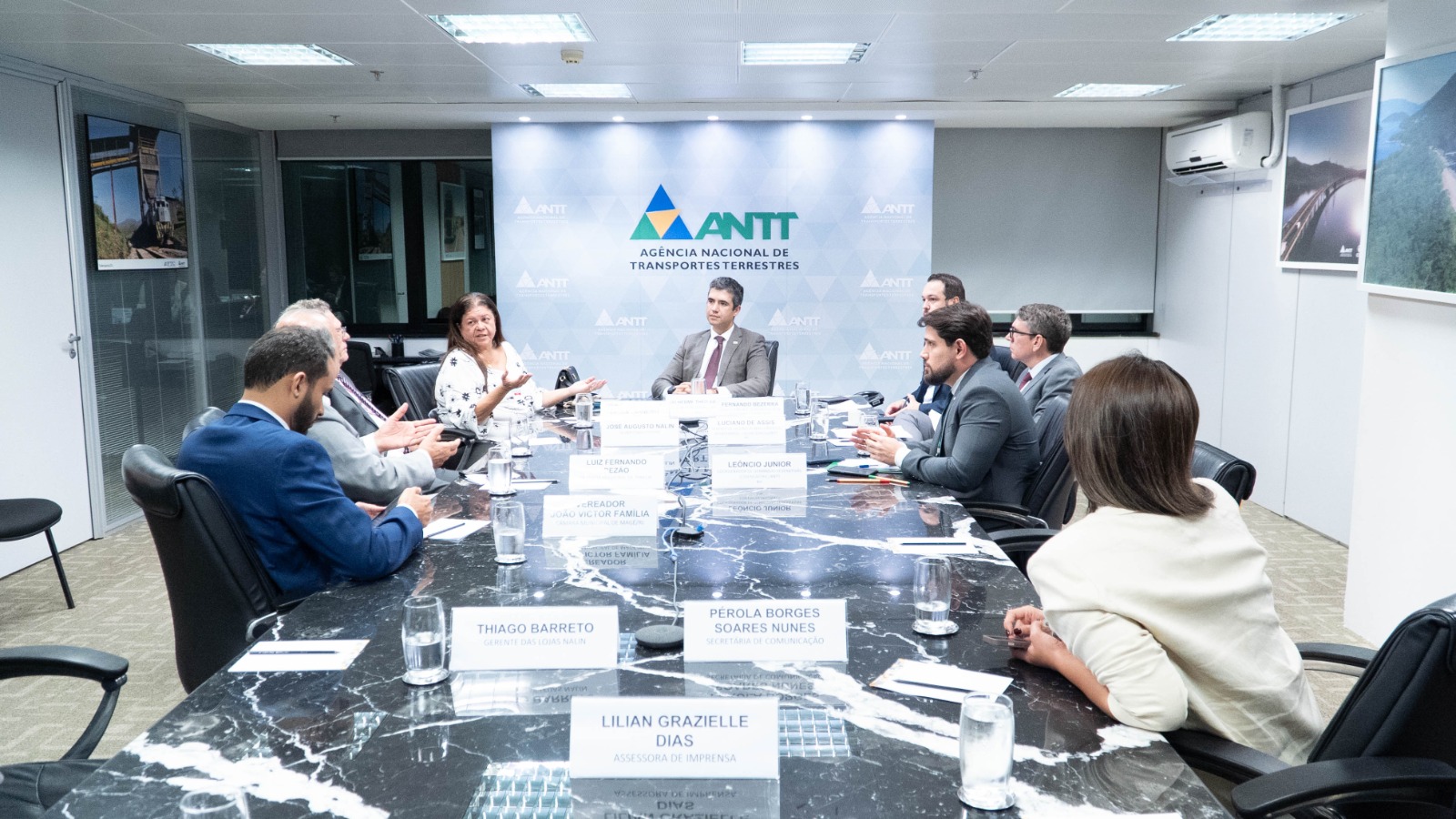 20/05/2025 - Reunião DG ANTT Dep Fed Laura Carneiro - PSD-RJ