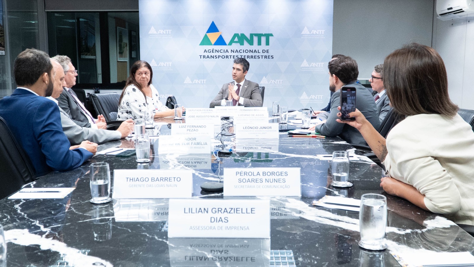 20/05/2025 - Reunião DG ANTT Dep Fed Laura Carneiro - PSD-RJ