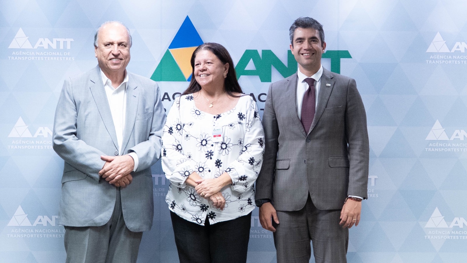 20/05/2025 - Reunião DG ANTT Dep Fed Laura Carneiro - PSD-RJ