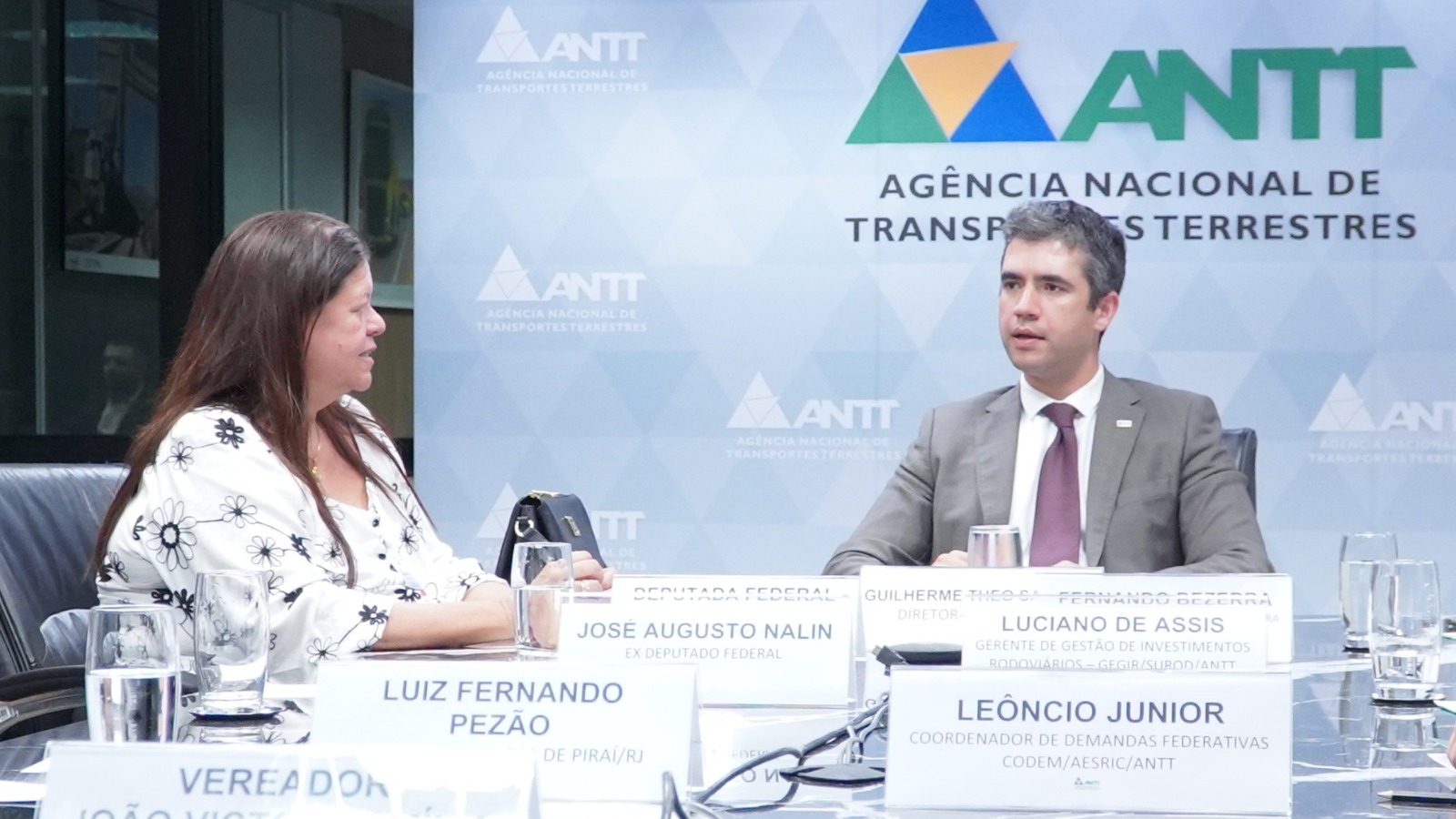 20/05/2025 - Reunião DG ANTT Dep Fed Laura Carneiro - PSD-RJ