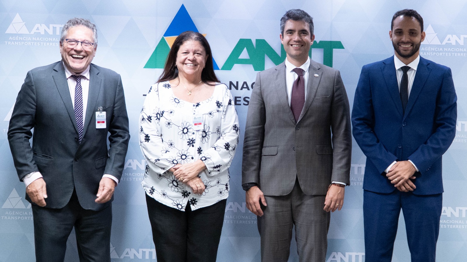 20/05/2025 - Reunião DG ANTT Dep Fed Laura Carneiro - PSD-RJ