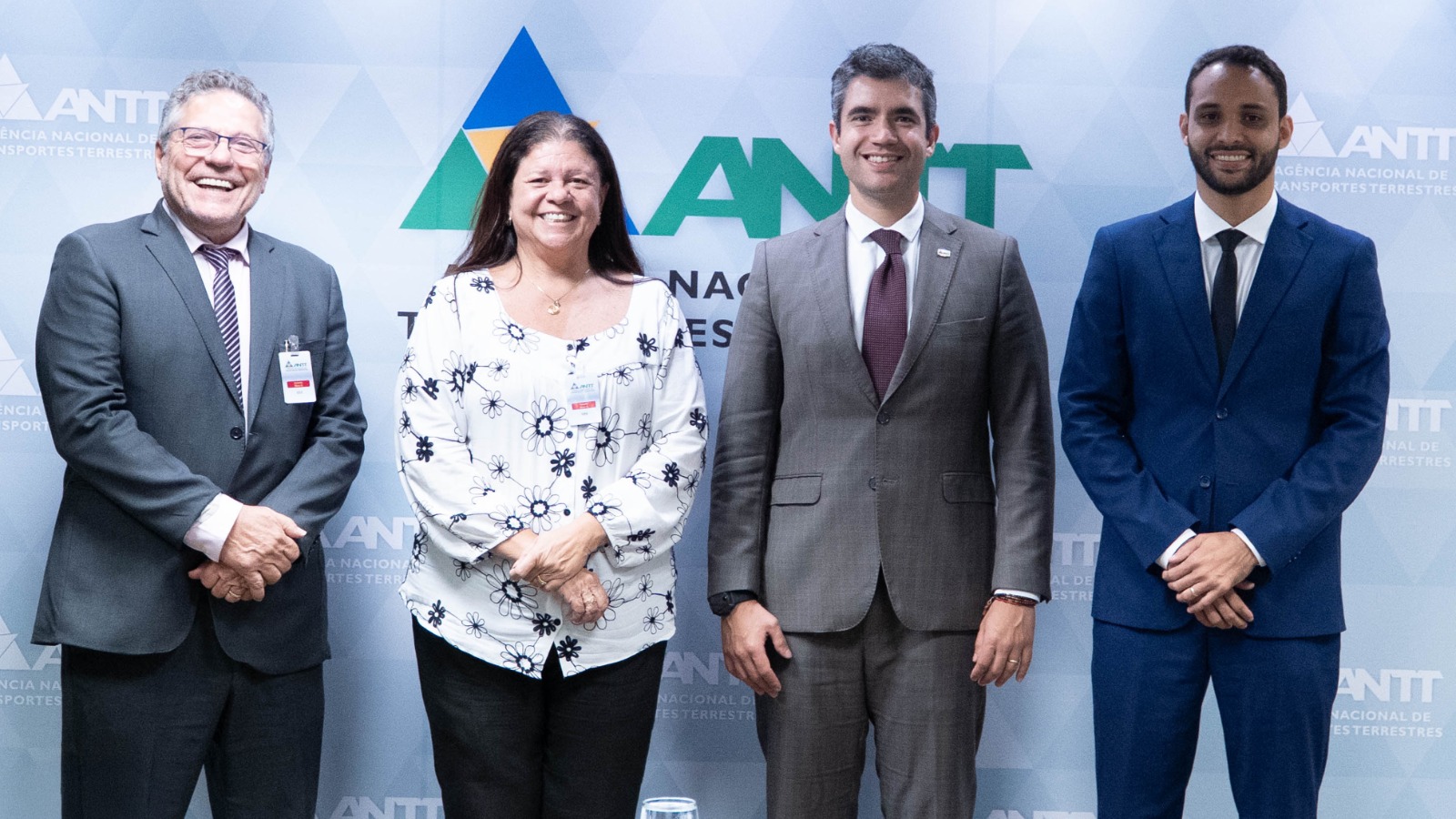 20/05/2025 - Reunião DG ANTT Dep Fed Laura Carneiro - PSD-RJ