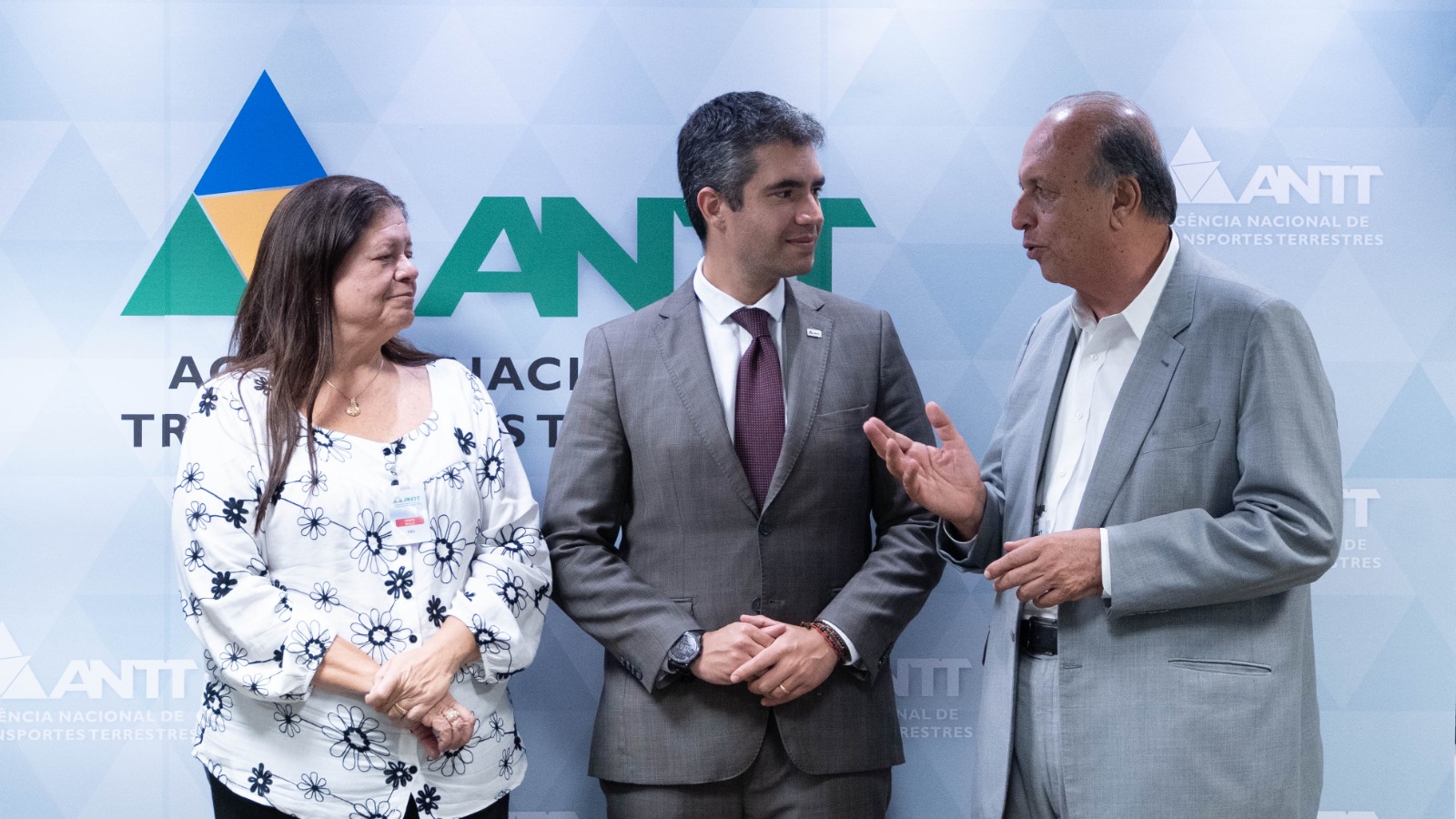 20/05/2025 - Reunião DG ANTT Dep Fed Laura Carneiro - PSD-RJ