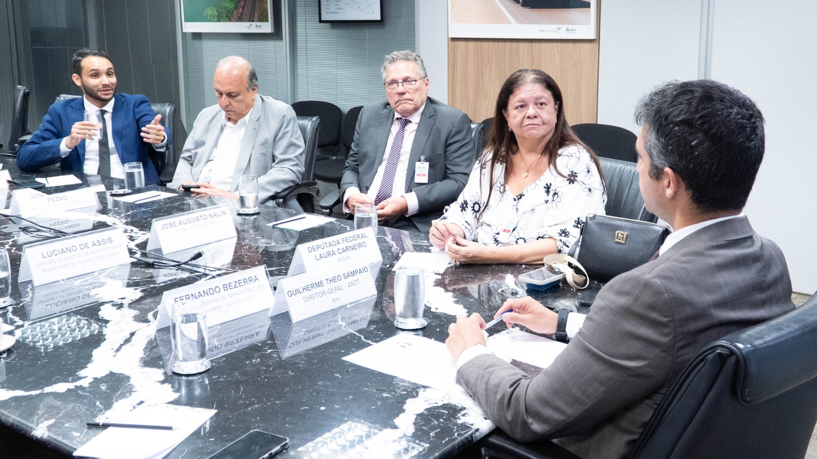 20/05/2025 - Reunião DG ANTT Dep Fed Laura Carneiro - PSD-RJ