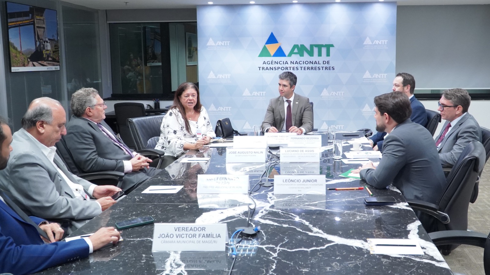 20/05/2025 - Reunião DG ANTT Dep Fed Laura Carneiro - PSD-RJ