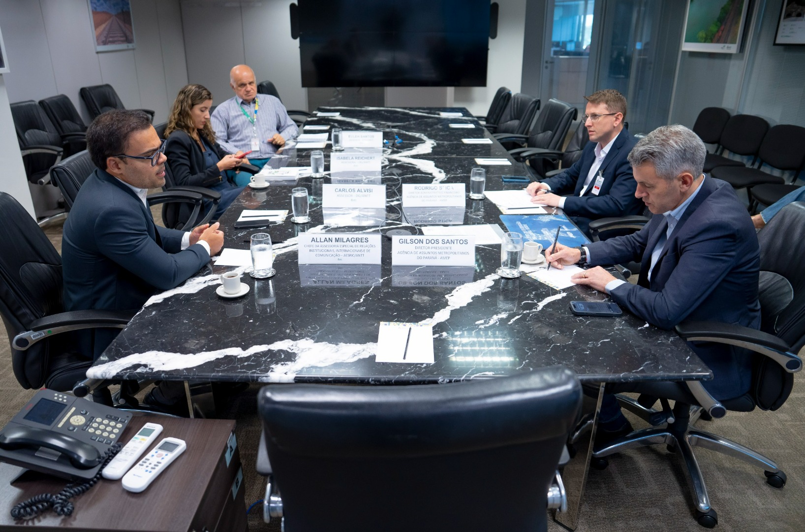 24/04/25 - Reunião DG e AMEP