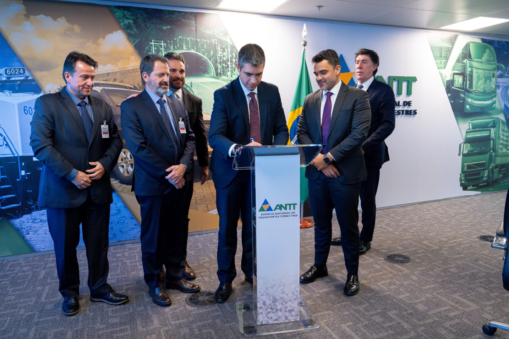 26/08/25 - Assinatura do Novo Contrato da Ecovias Capixaba