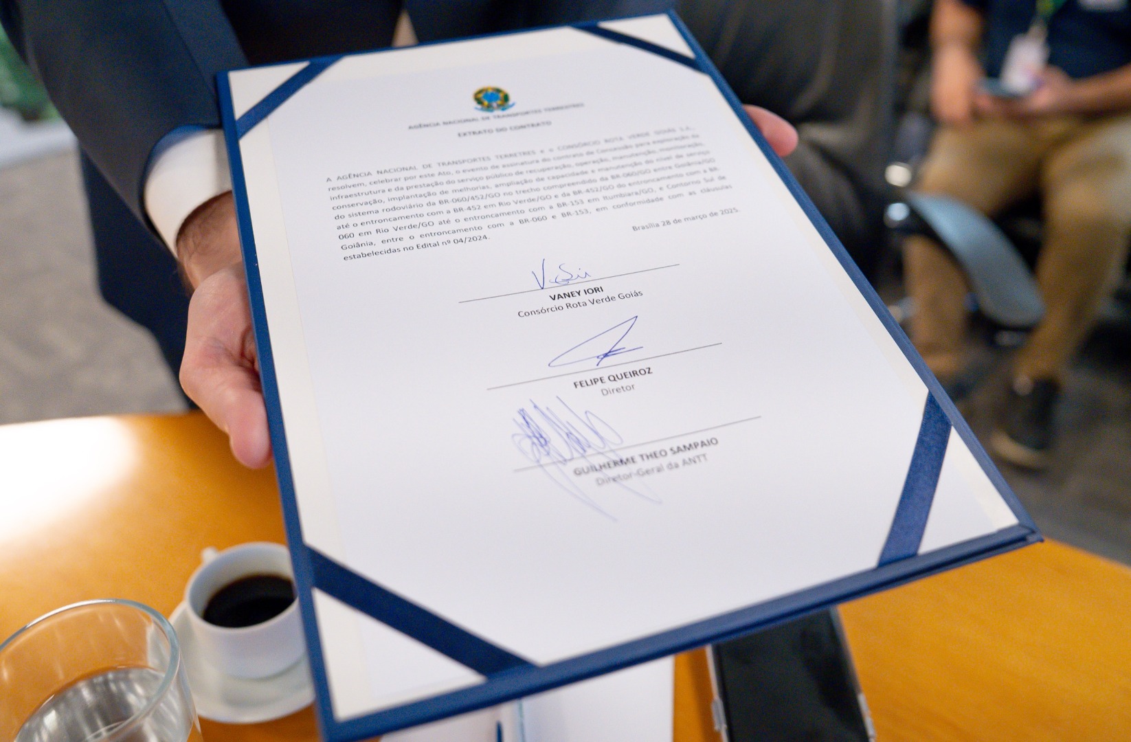 28/03/25 - Assinutura do Contrato de Concessão da Rota Verde Goiás