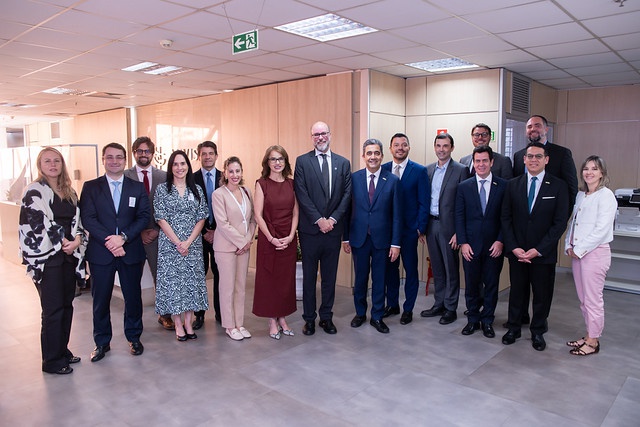 Anvisa receives representatives from US business entities