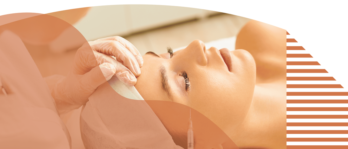 Imagem de mulher fazendo procedimento injetavel no rosto