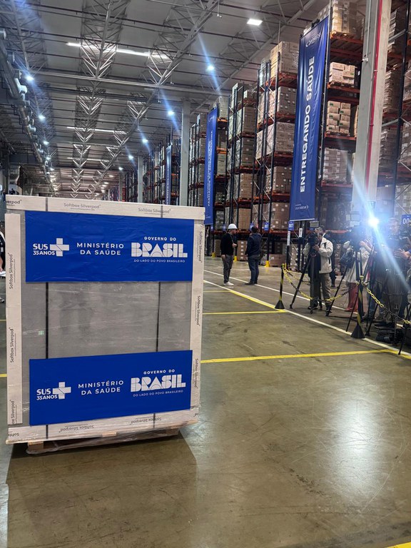 Carga de fomepizol no aeroporto de Guarulhos