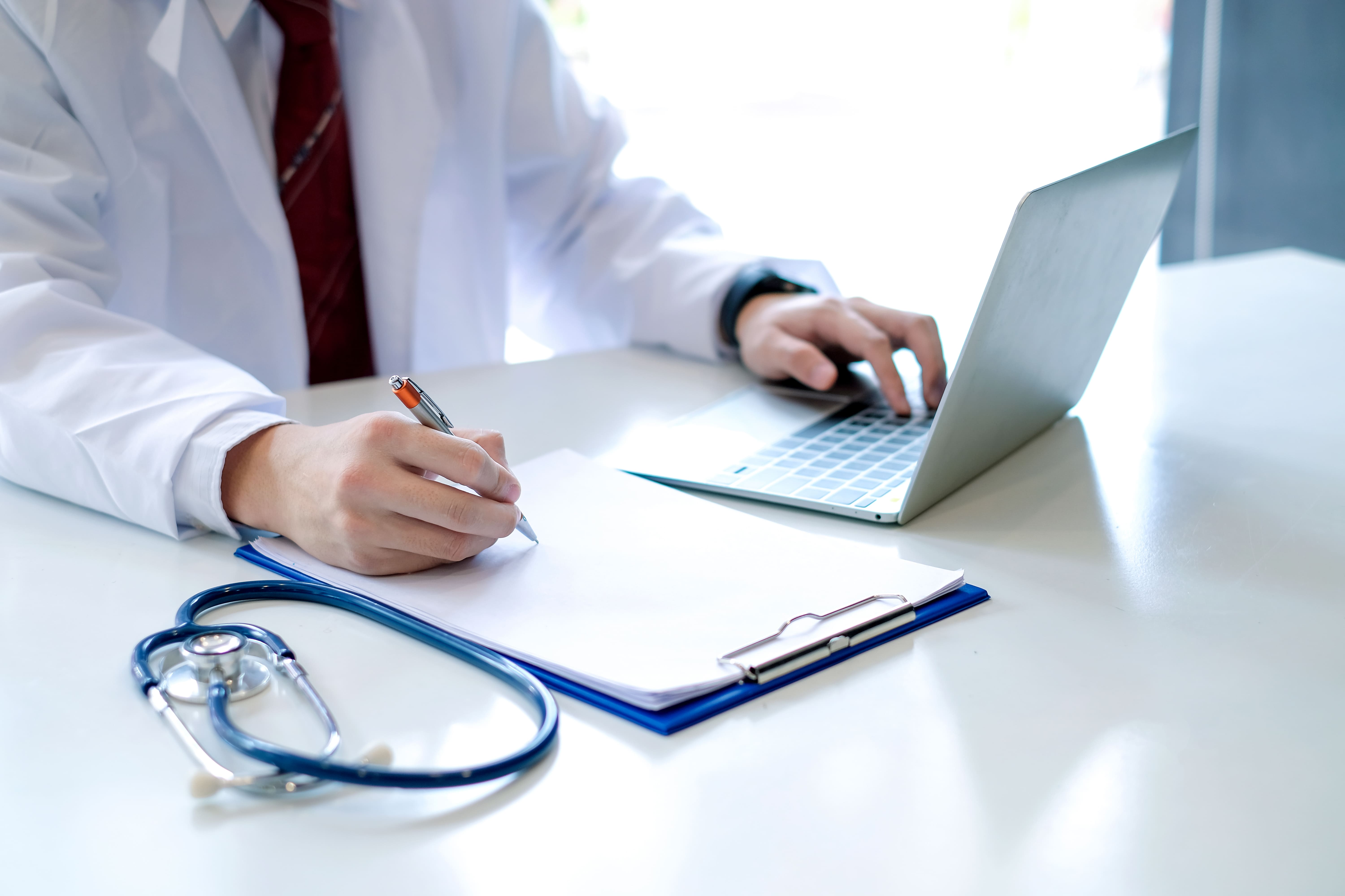 doctor-working-at-his-desk-in-the-hospital-2026-01-08-07-07-58-utc (2).jpg