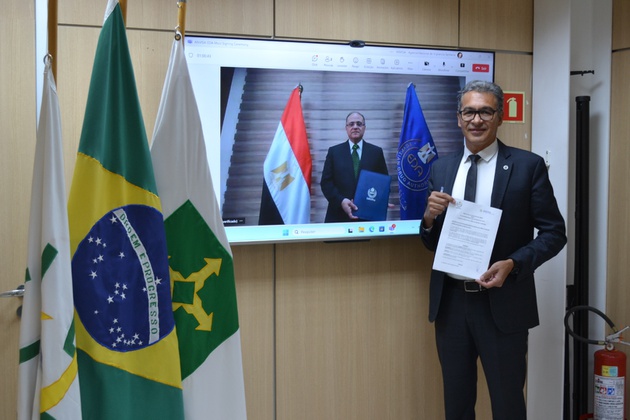 Assinatura MdE com Egito.JPG
