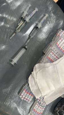 33 seringas pré preparadas com anestésicos para aplicação.jfif