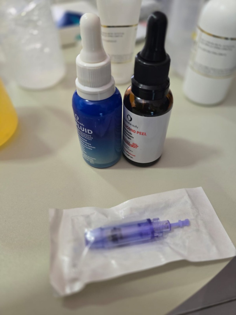 02 cosméticos que eram aplicados na pele por meio de microagulhamento, o que é proibido pois cosméticos são de uso externo.jpg