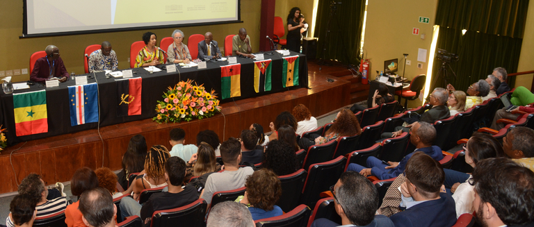 Com a agenda da cooperação entre arquivos, Brasil e países de língua oficial portuguesa na África encontram-se no Arquivo Nacional