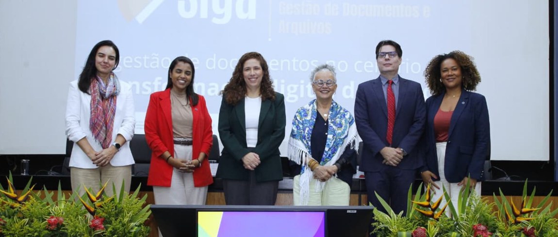 Evento reuniu representantes de órgãos federais em Brasília para discutir políticas, inovações e desafios da gestão de documentos no Estado brasileiro.