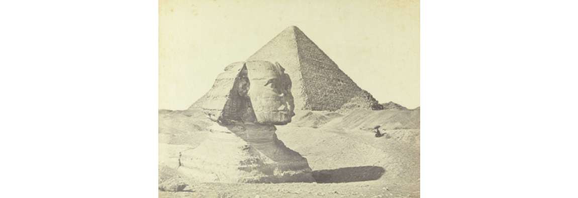 Doada por D. Pedro II, a coleção forma o primeiro conjunto documental do Brasil inscrito no Registro Internacional da Memória do Mundo da UNESCO. Contém aproximadamente 23 mil fotografias que pertenciam ao próprio Imperador (Beato, Antonio, ca. 1825- ca. 1903 . Pirâmides e Esfinge de Gizeh)