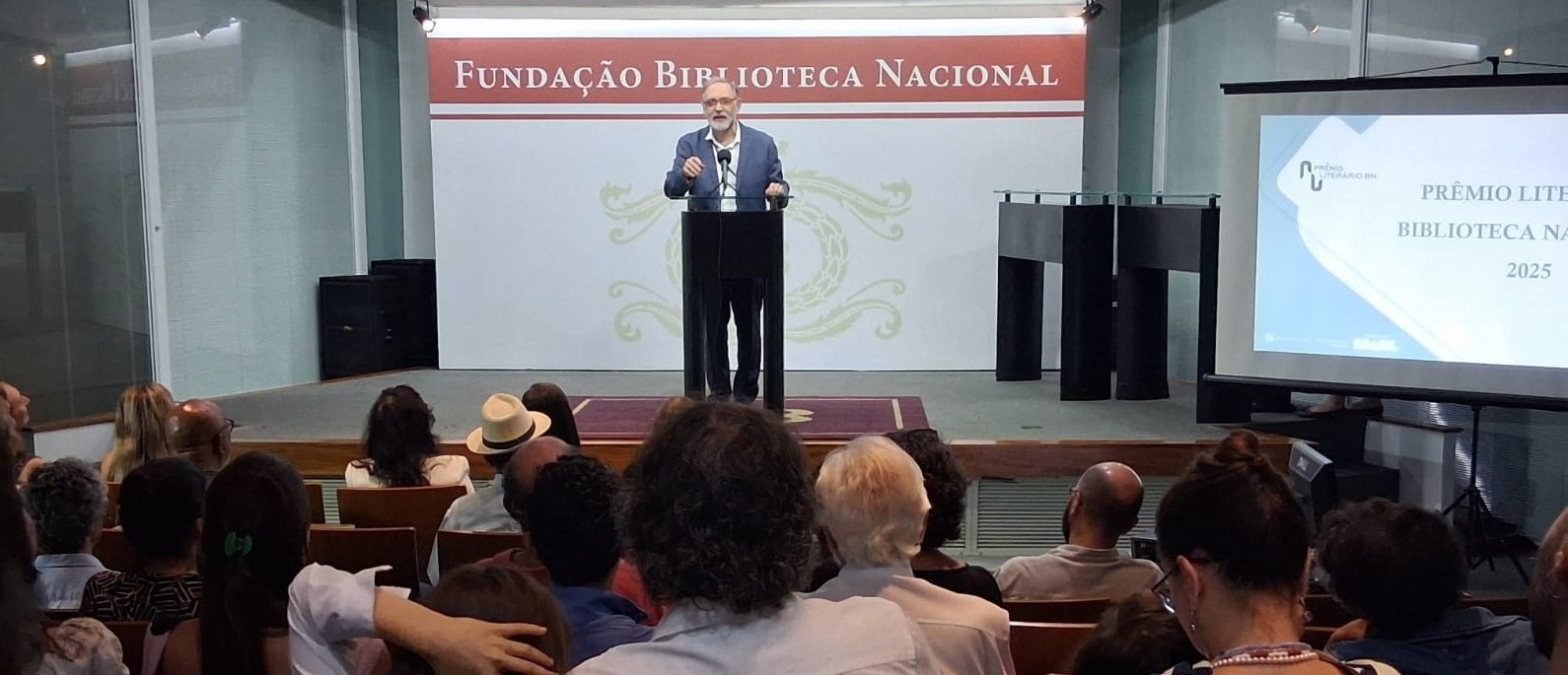 Prêmio Literário Biblioteca Nacional terá nova categoria dedicada às crônicas