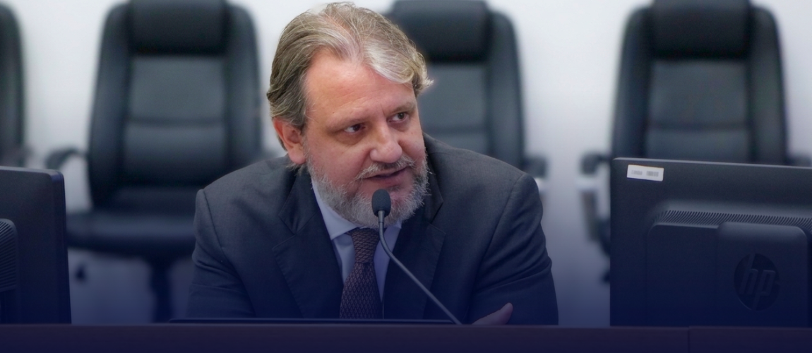 Com quase duas décadas de atuação na autarquia e passagem por praticamente todas as suas áreas, novo presidente interino é um dos servidores mais longevos da história do Cade em cargos de direção