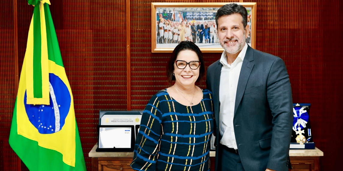 Denise e Ministro MEC