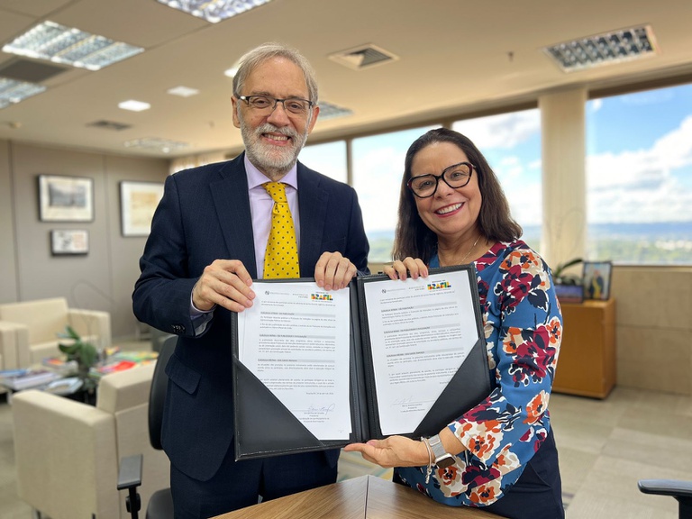 CAPES e Biblioteca Nacional unem acervos digitais para ampliar acesso ao conhecimento