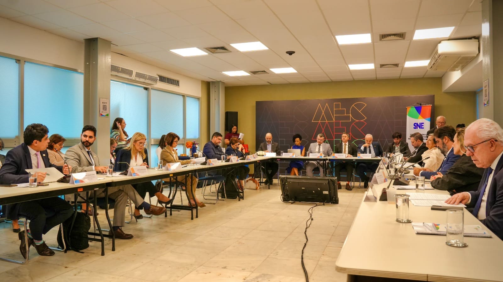 Comissão tripartite da educação aprova novo regimento