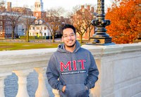 Estudante recebe mais de 20 propostas de estágio durante intercâmbio