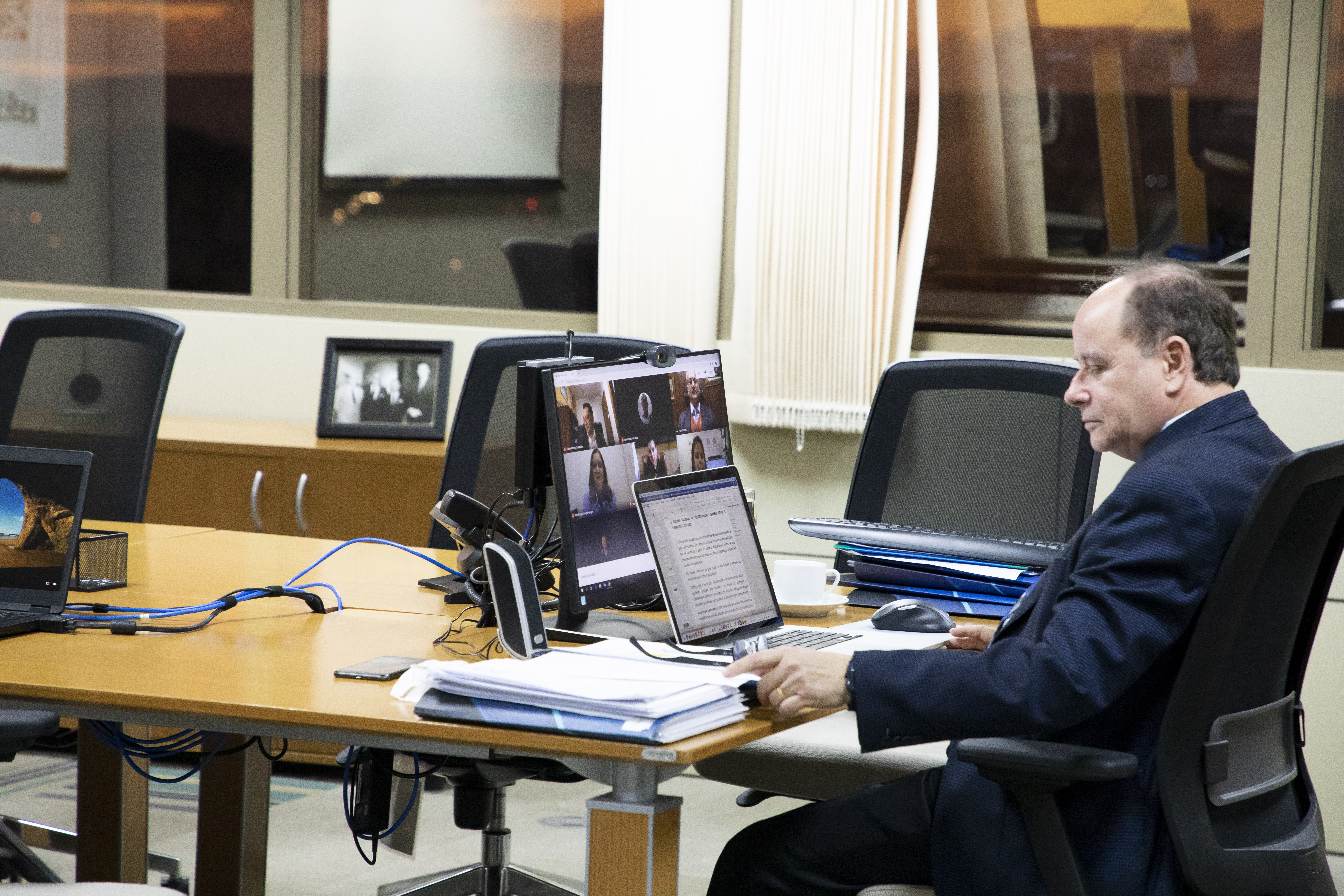 10062020 foto dentro materia live presidente