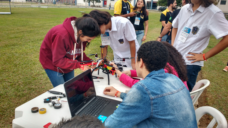 26052017 materia drones premiacao 01