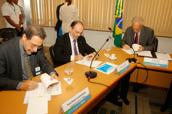 2712015 capes cnpq faps ana IMG 1373