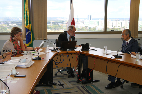 2712015-jg-ministro-japao-3914