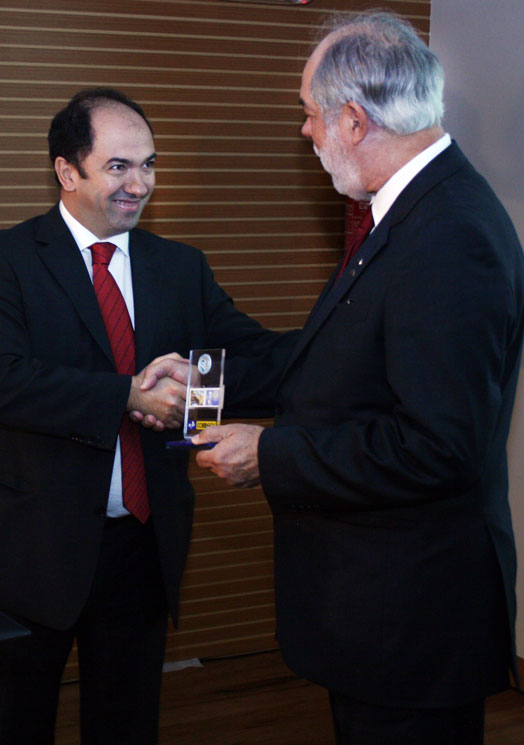 AniversarioCapes-11-07-11_05-w