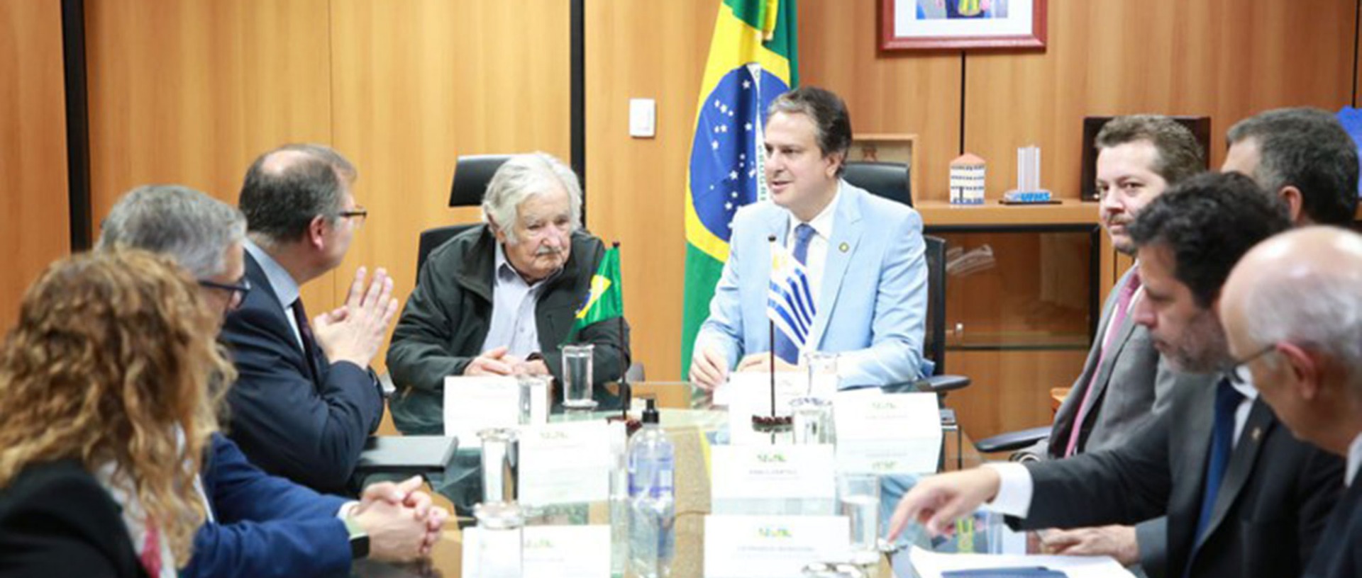 AMÉRICA LATINA E CARIBE