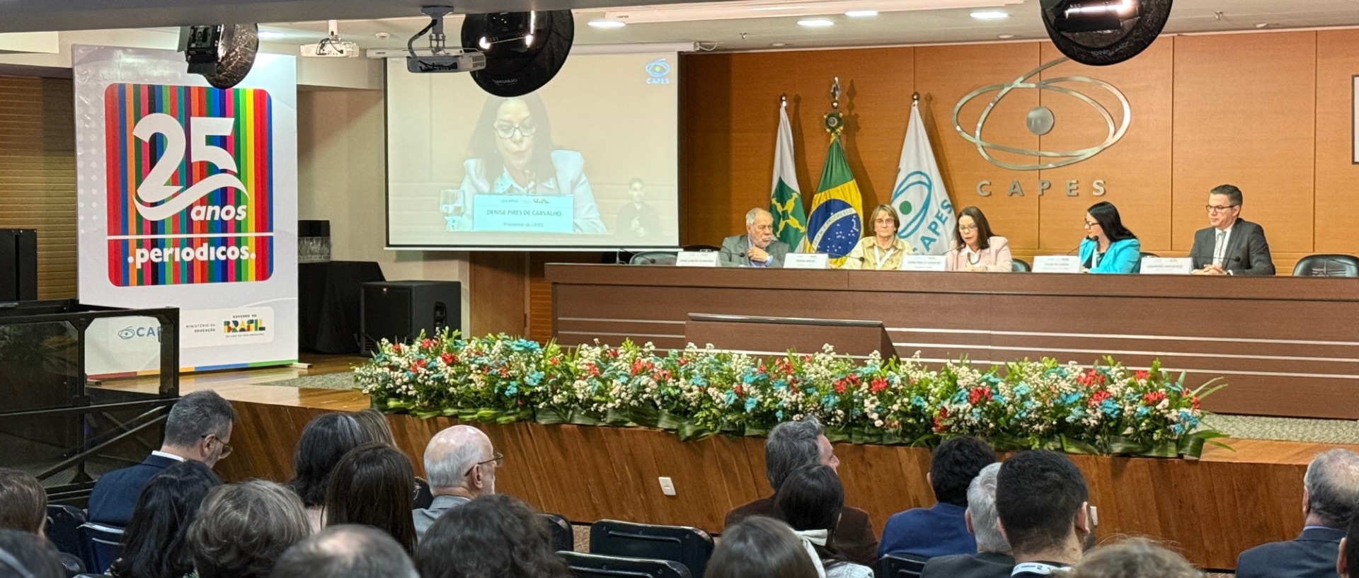 DIVULGAÇÃO CIENTÍFICA