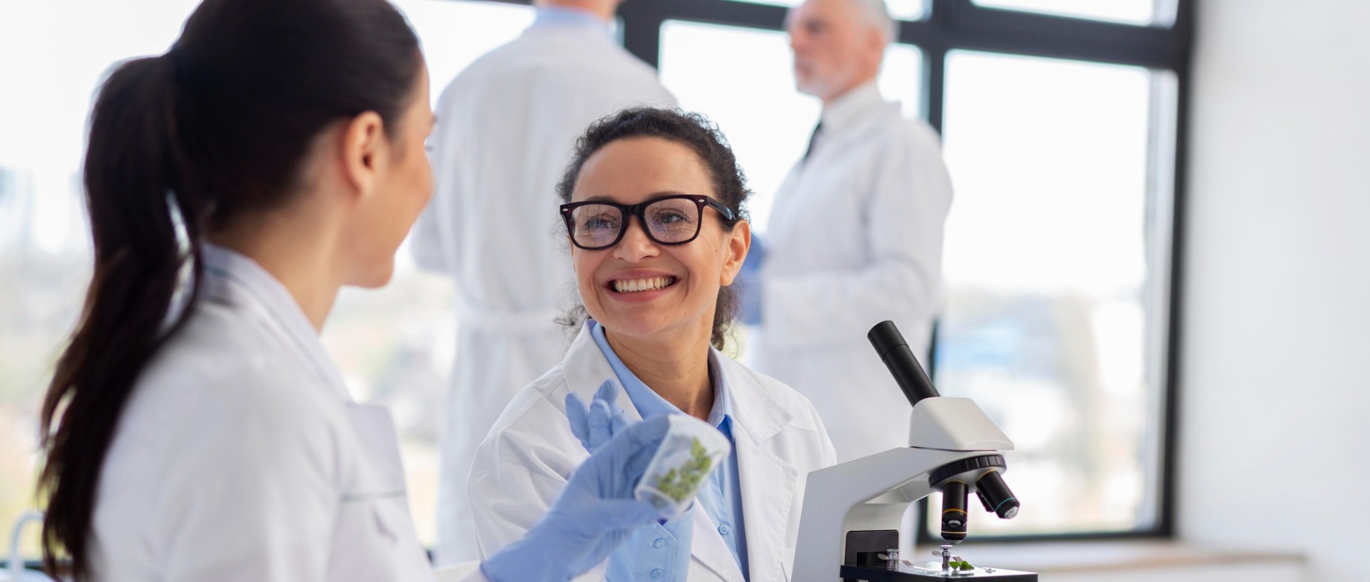 Relatório de gestão da CAPES mostra investimento de R$ 5,7 bi em 2025
