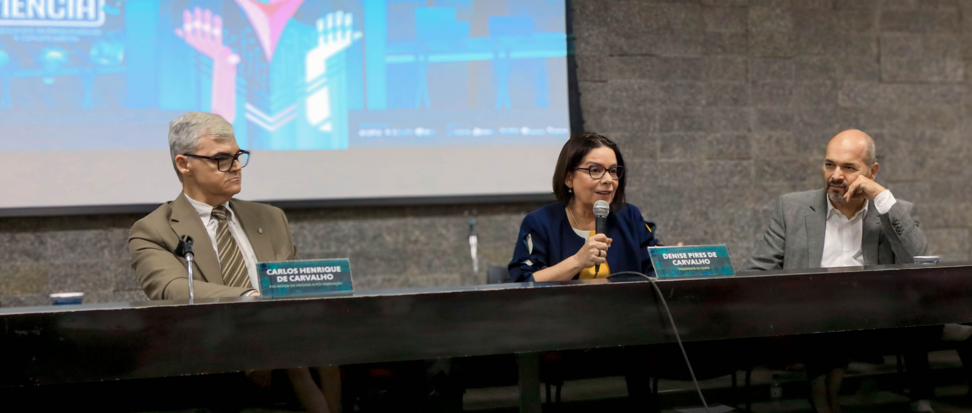 EDUCAÇÃO E CIÊNCIA