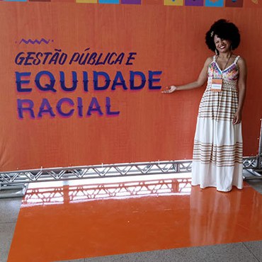 Imagem: Luana dos Santos é formada na Ufabc (Arquivo pessoal)