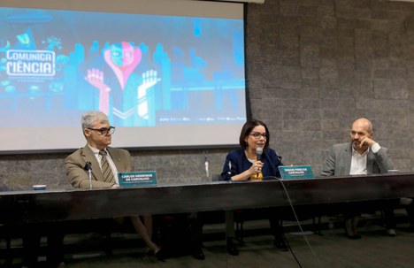 Imagem: IV Comunica Ciência: Encontro de Pesquisadores e Comunicadores, evento realizado na UFU (Naiara Demarco - CGCOM/CAPES)