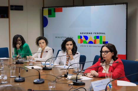 Imagem: Encontro ocorreu na sede do Ministério da Fazenda (Naiara Demarco - CGCOM/CAPES)