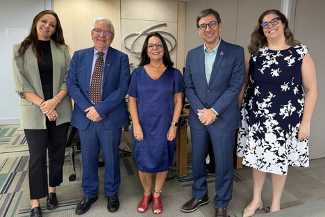 Imagem: CAPES recebe visita do novo presidente do Confap (Julia Torrecillas/CAPES)