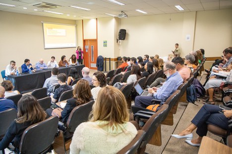 Imagem: Diretor de Avaliação da CAPES esteve na Fiocruz Brasília para debater a pós-graduação em Saúde Coletiva (Sergio Velho Junior/Fiocruz Brasília)