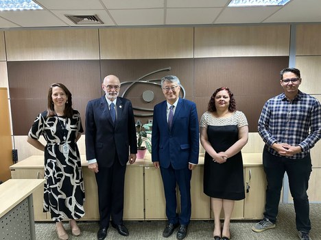 Imagem: CAPES recebe conselheiro de Educação da China (Naiara Demarco - CGCOM/CAPES)