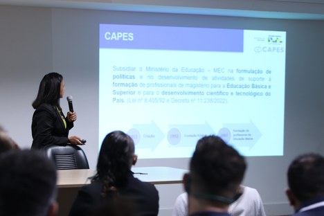 Imagem: Suzana Gomes defendeu ensino híbrido no Programa  (Guilherme Gomes - CGCOM/CAPES)