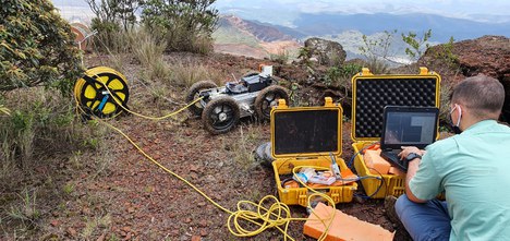 Imagem: Robôs móveis terrestres (Arquivo pessoal)